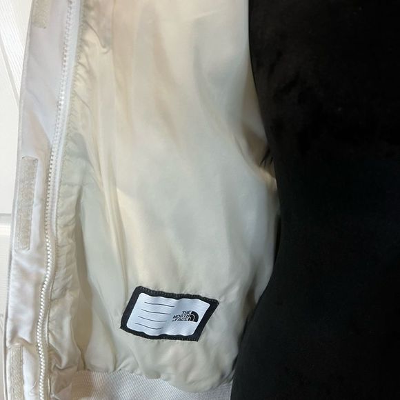 The north face down jacket - Picture 6 of 15